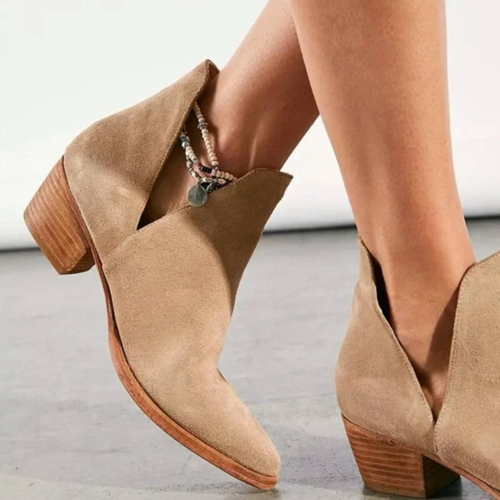 NWOT Free People Charm Double V Ankle Boots